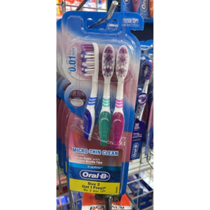 Bàn chải đánh răng siêu mềm Oral-B Micro Thin Clean ( mua 2 cây tặng 1cây) tổng 1 vỉ 3 cây