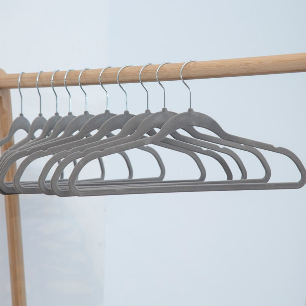 Ảnh Bộ móc áo | JYSK Hektor | bọc nhung màu xám | 45x24x0.5cm 3