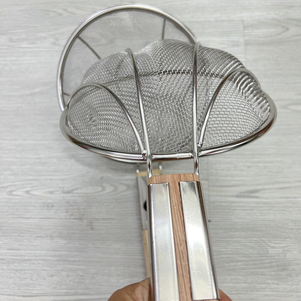 Vợt lưới cán gỗ vớt thức ăn inox  Cao Cấp  đường kính 20cm