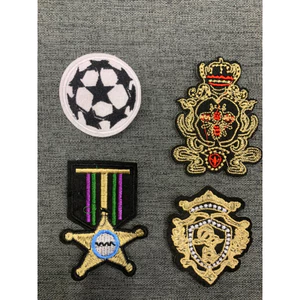 patch vải ủi nhiệt hình huy hiệu dán quần áo giày