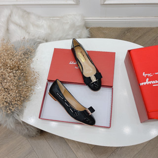 Ioffer ferragamo hotsell