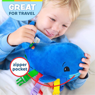 Đồ Chơi Khám Phá Kỹ Năng - Vận Động Tinh Montessori Cho Bé - Buckle Toys Blue Whale