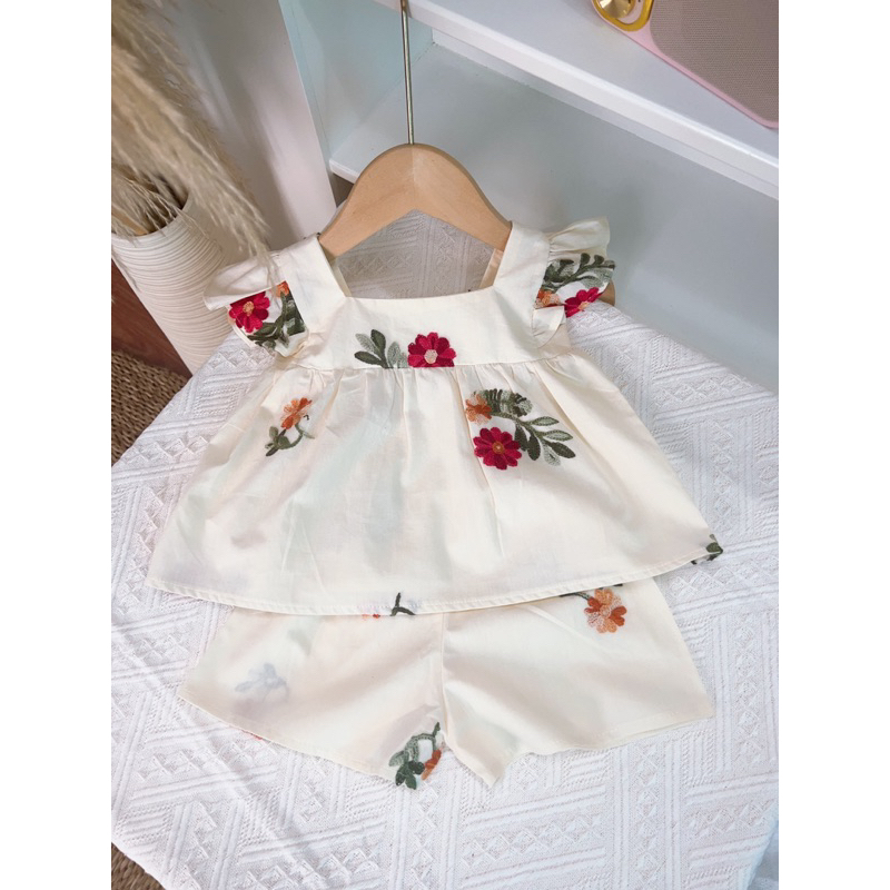 Set bộ bé gái hoa thêu kiểu dáng cánh tiên size 6-16kg Tiệm Nhà Bơ