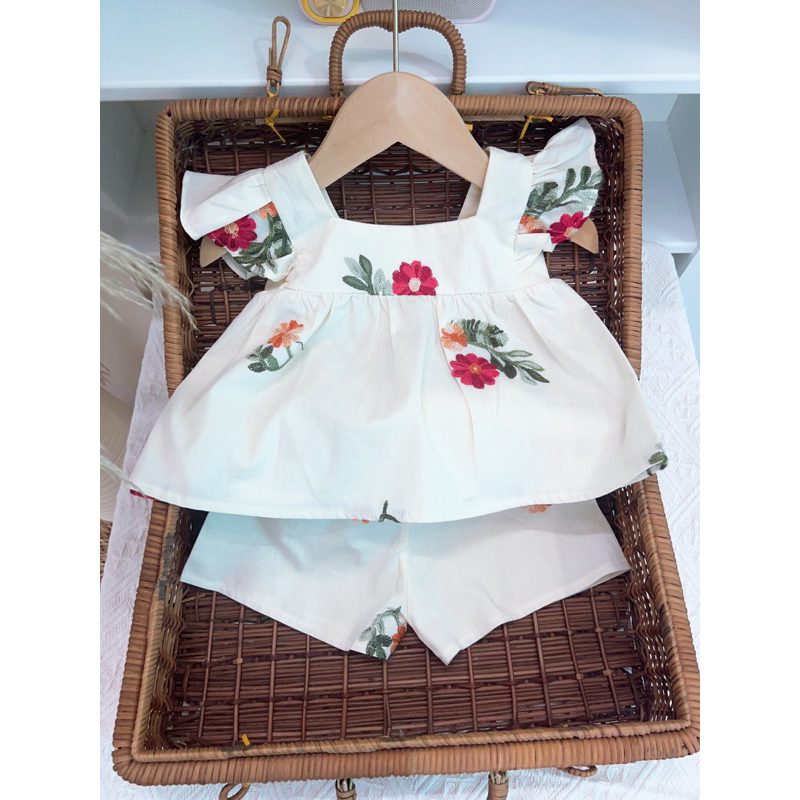 Set bộ bé gái hoa thêu kiểu dáng cánh tiên size 6-16kg Tiệm Nhà Bơ