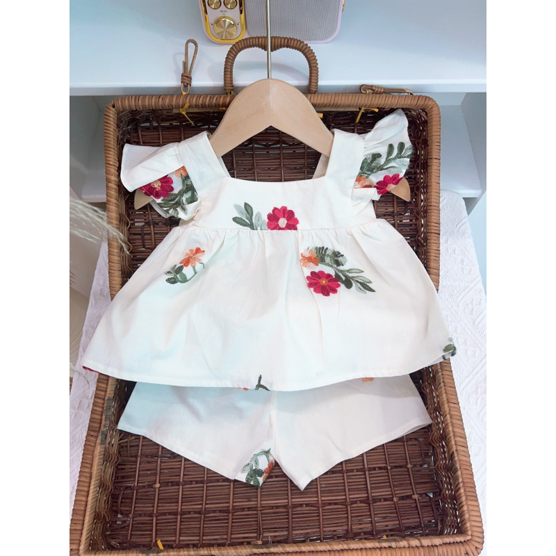 Set bộ bé gái hoa thêu kiểu dáng cánh tiên size 6-16kg Tiệm Nhà Bơ