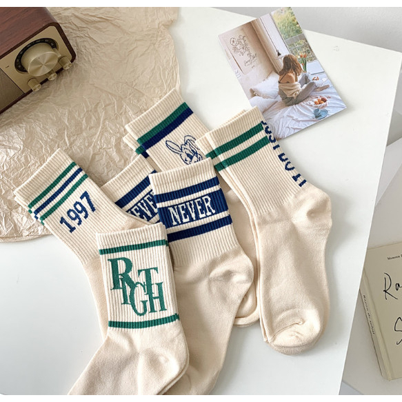 Vớ Tất cổ cao 1997, RIGHT Unisex phong cách thể thao, trẻ trung và năng động.