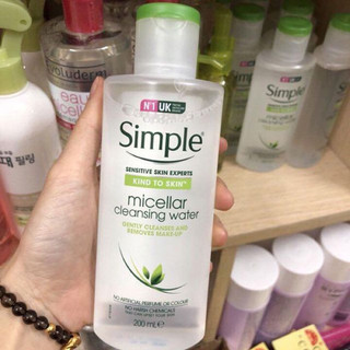 Nước tẩy trang Simple Micellar làm sạch da, không chứa cồn, không gây khô rát 200ml