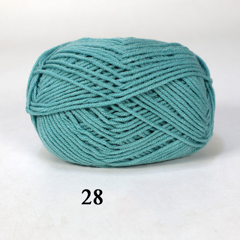28 - Xanh lam