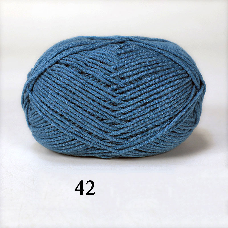 42 - Xanh navy