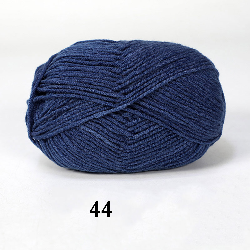 44 - Xanh lam