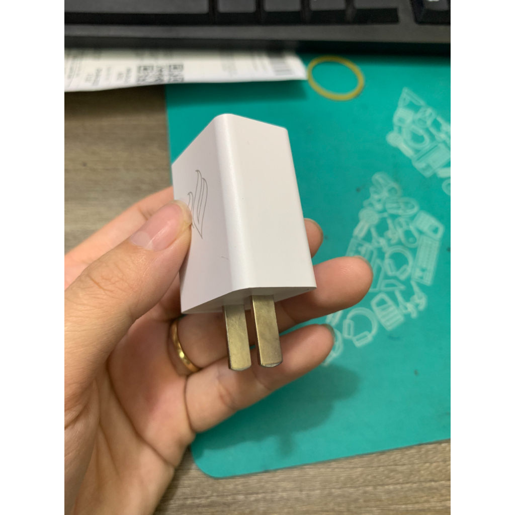 Củ sạc chính hãng Vsmart 5v-2A 10w,cáp sạc vsmart dùng cho tất cả các máy android ,samsung,huawei,vivo...