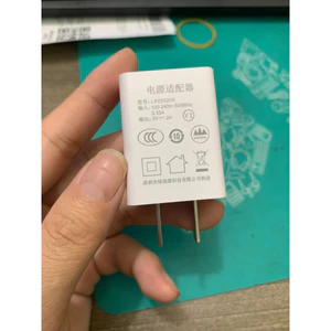 Củ sạc chính hãng Vsmart 5v-2A 10w,cáp sạc vsmart dùng cho tất cả các máy android ,samsung,huawei,vivo...