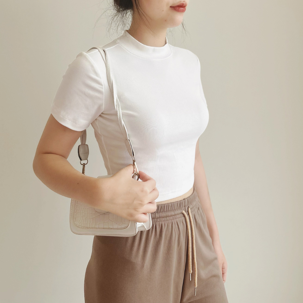 Ảnh Áo phông baby tee nữ Choobe croptop cộc tay cổ cao basic ôm body vải cotton co giãn tốt A86 3