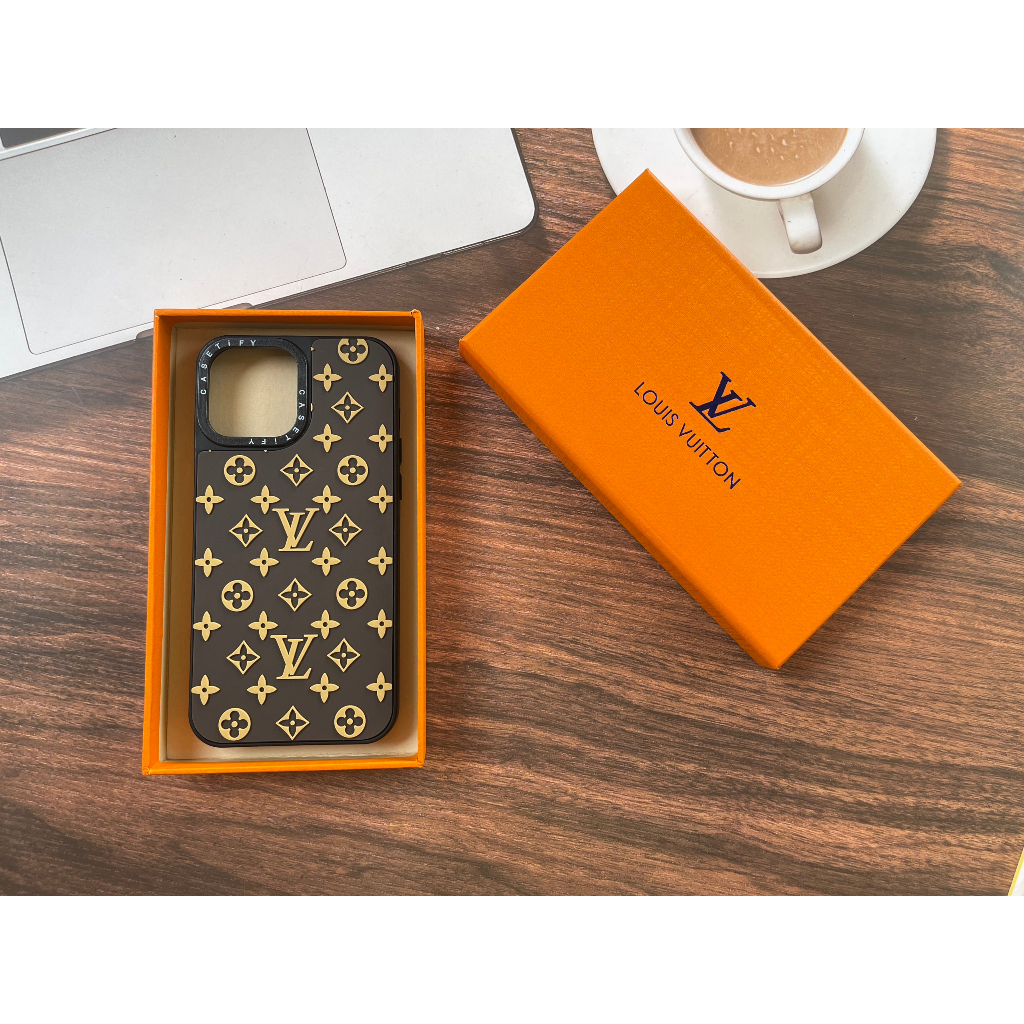 Ốp iphone chữ nổi