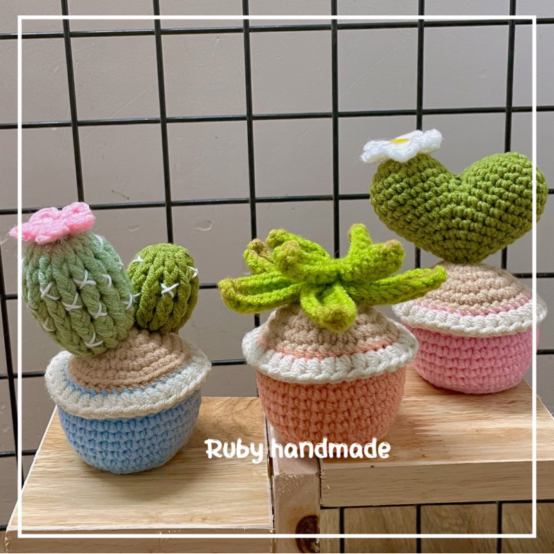 [HÀNG CÓ SẴN] Chậu hoa xương rồng len mini sen đá len handmade làm quà ...