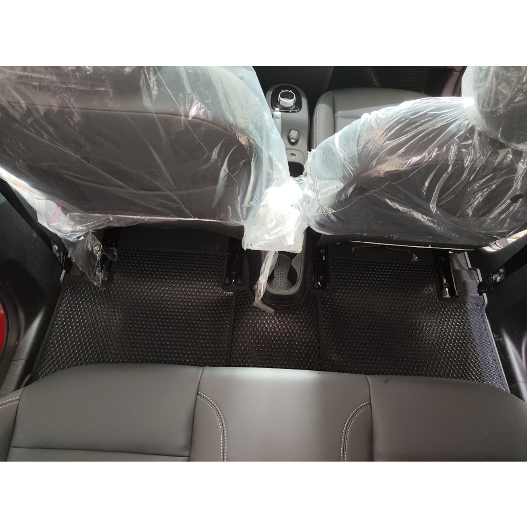 Thảm lót ô tô KATA cho xe Vinfast VF3, VF5, VF6, VF7  - Khít với sàn, Chống trơn, Không mùi, Không ẩm mốc