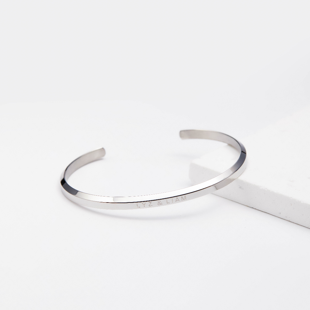 Ảnh Vòng tay nam nữ Lyz and Liam Classic L&L Cuff Silver - Gift Box Hộp quà tặng nơ đỏ & khắc chữ theo yêu cầu 3
