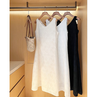 Sila dress - đầm cộc tay cổ V dáng dài thiết kế Ma Vie