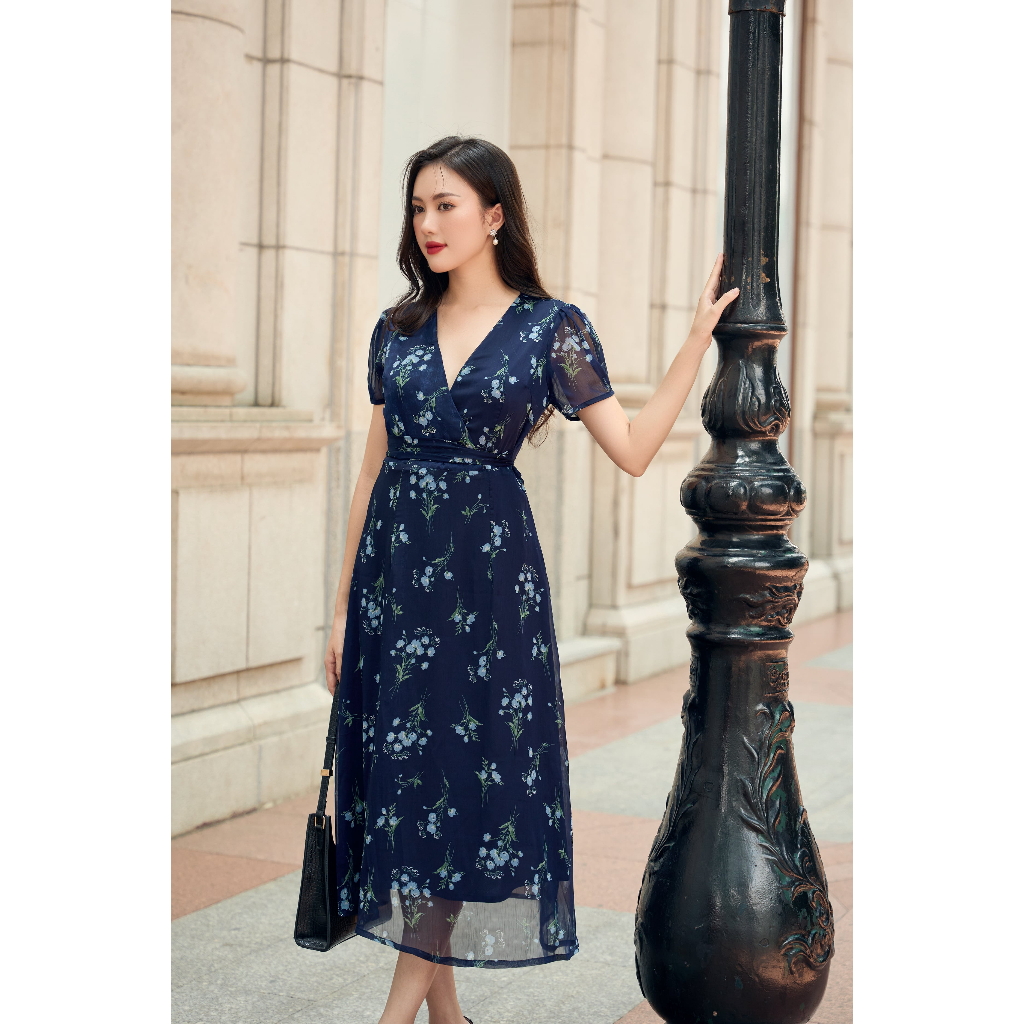 Đầm Tơ Cổ V Cột Nơ Eo The Kat House, mềm mại, nhẹ nhàng, bay bổng, thoải mái, phối đồ cực đẹp