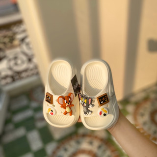 Dép bánh mì cho bé gắn sticker TOMM,Jerry chất liệu nhựa EVA siêu nhẹ cho bé từ 2- 8 tuổi ( B01 )
