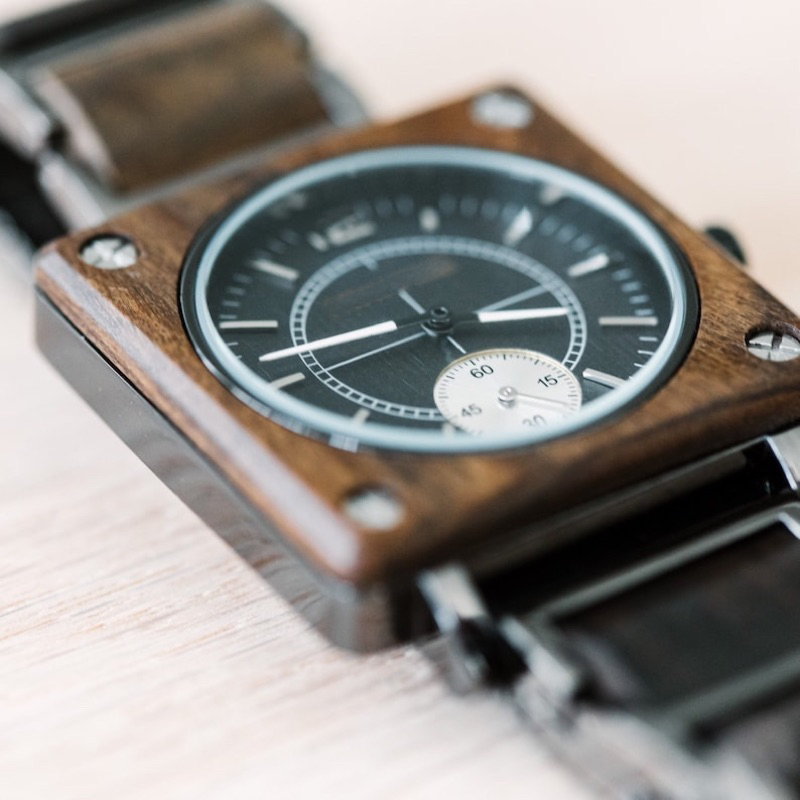 Đồng hồ đeo tay nam vỏ gỗ WoodWatch GR14 ( HOT )