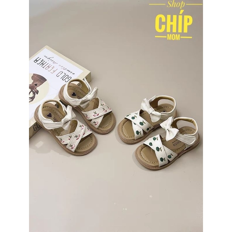 sandal bé gái dép quai hậu cho bé đi học nơ đáng yêu màu trắng thêu thời trang hè thu cho bé 1 tuổi D36