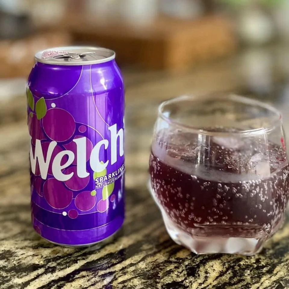 Nước ngọt Welchs vị nho 355ml Welch sparkling Grape soda 12