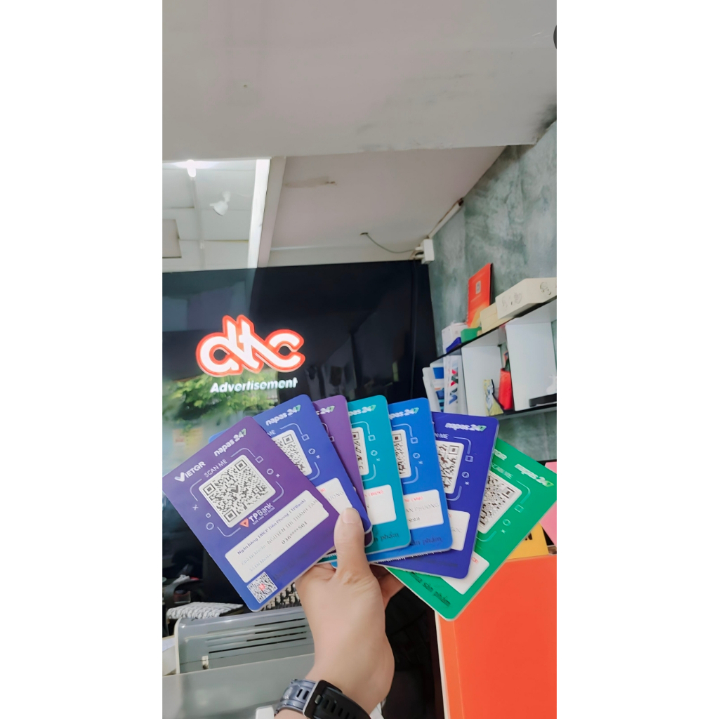 Bảng quét mã QR CODE (miếng dán mặt sau, in UV không phai màu trước ...