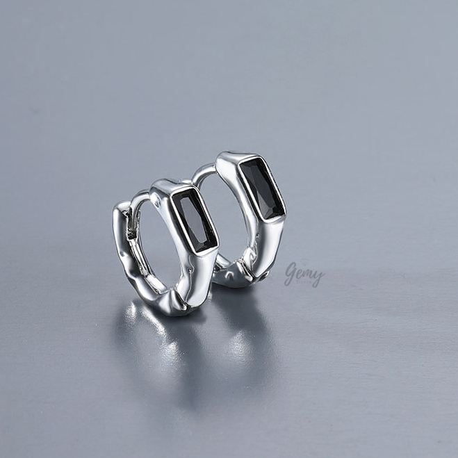 Khuyên tai nam bạc tròn s925 đá đen chữ nhật unisex, cá tính Robert (1 chiếc) | GEMY SILVER KN99