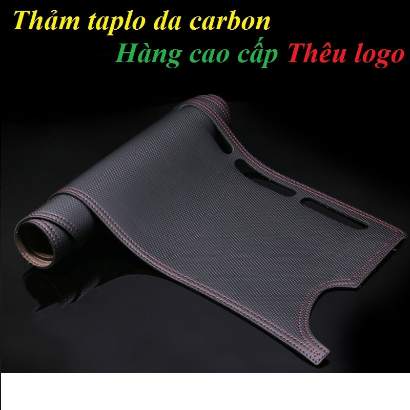 Thảm taplo Toyota Fortuner 2017 -  2022, 2023, 2024, 2025 chất liệu da carbon màu đen chống nắng nóng hiệu quả