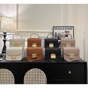 Túi quai sz 17 để vừa đt full box - HANA BAG