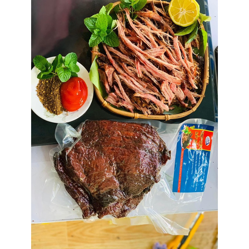 Thịt Lợn Gác Bếp Chuẩn Vị Tây Bắc (TẶNG CHẨM CHÉO) Thịt Heo Sấy Gác Bếp thơm bùi Thịt Heo Rừng hun khói dai ngon đậm vị