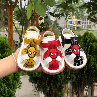 Dép rọ người nhện Spiderman cho bé trai chất liệu da PU thiết kế đế chống trơn an toàn cho bé di chuyển