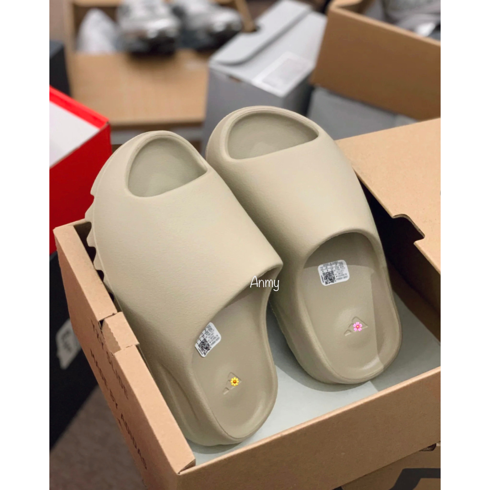 Dép Yezzy Slide - Dép đúc Yeezy Vân Nhám 2023 (Bản Mới Nhất) | Shopee ...