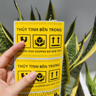 Set 100 tem dán hàng dễ vỡ, nhãn cảnh báo màu vàng có sẵn keo kích thước 7x5cm