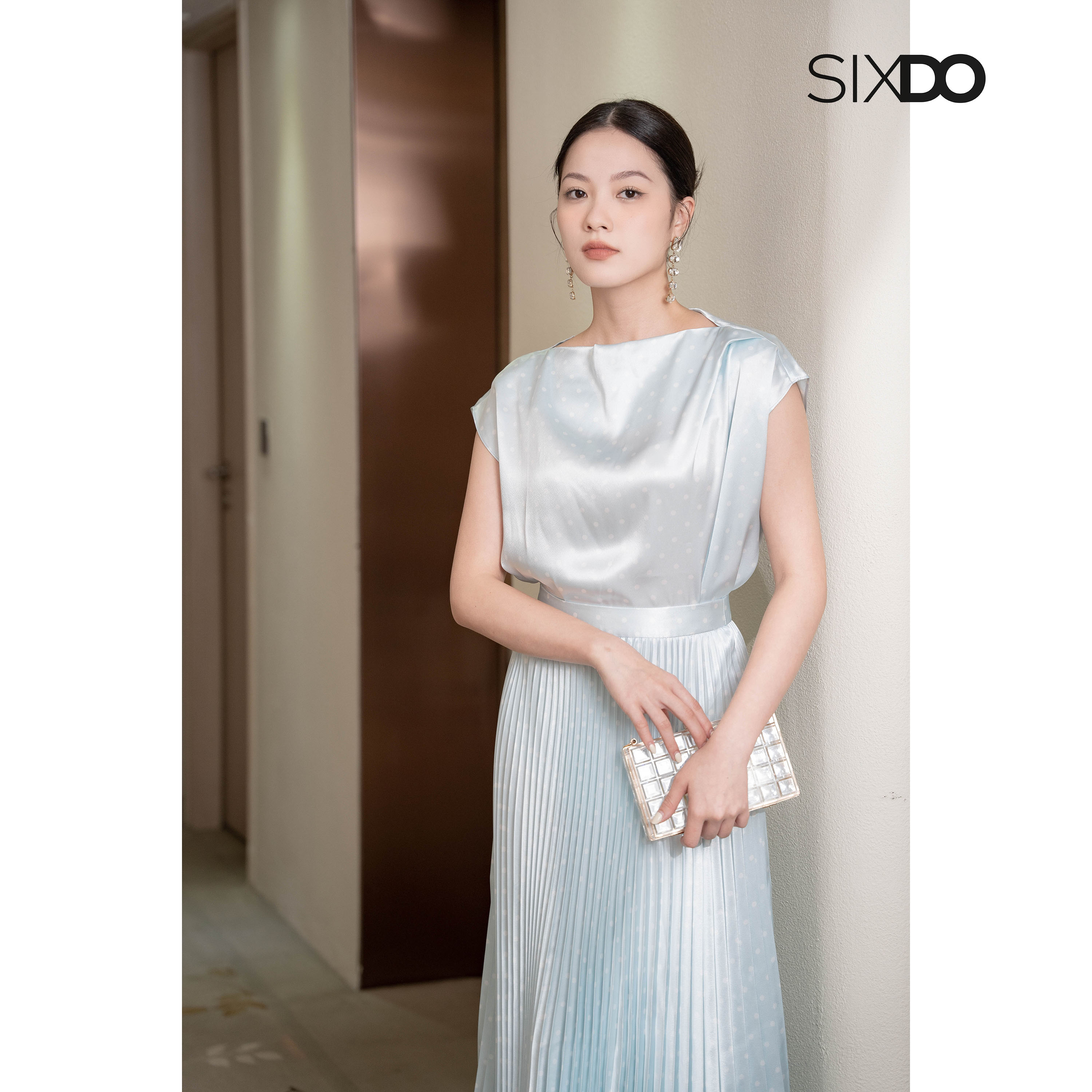 Áo lụa cổ thuyền tay hến 3 màu thời trang SIXDO Polka Dot Silk Top