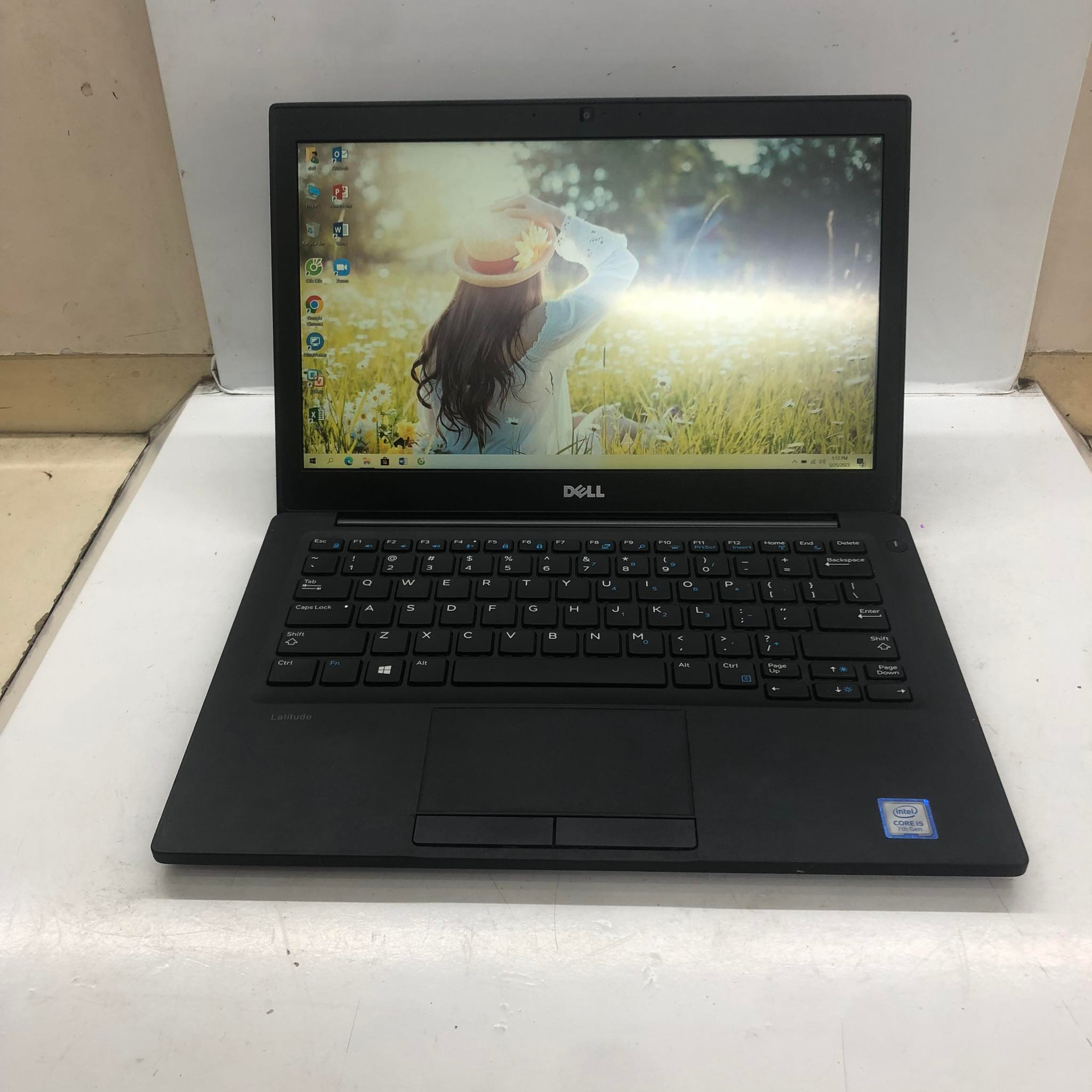 Laptop Cũ Dell Latitude e7280 / Core i7-6600U/ RAM 8G/ SSD 256GB/ MÀN