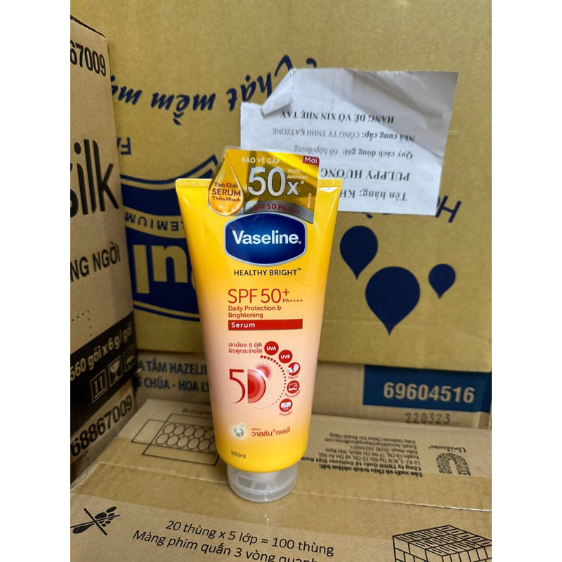 Sữa dưỡng thể da sáng tức thì Vaseline 350ml/chai tặng