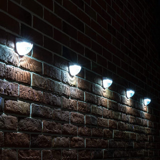 Đèn led năng lượng mặt trời - đèn led dán tường - đèn hắt tường pin 1,2v 1500mA