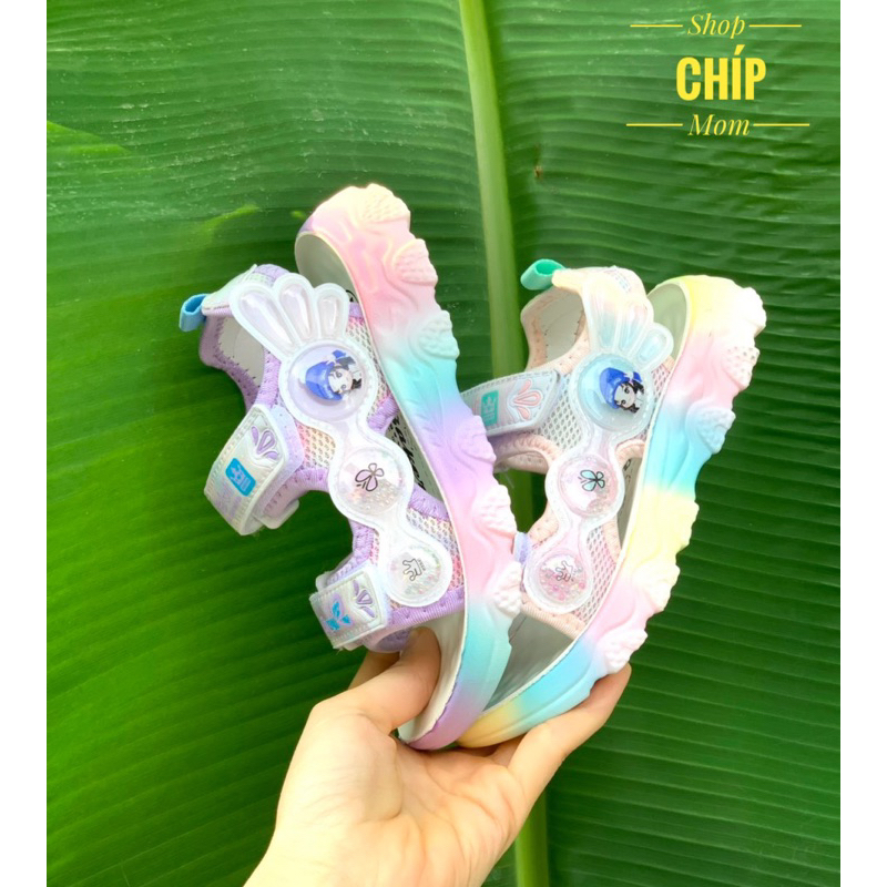 xăng đan bé gái dép quạ hậu cho bé hình công chúa cô gái kiểu dáng thể thao QCCC có hộp D28 Y50D50 ( ảnh thật )