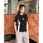 Áo thun baby tee nữ phối trắng đen. Chất vải cotton co giãn phối viền họa tiết chữ M