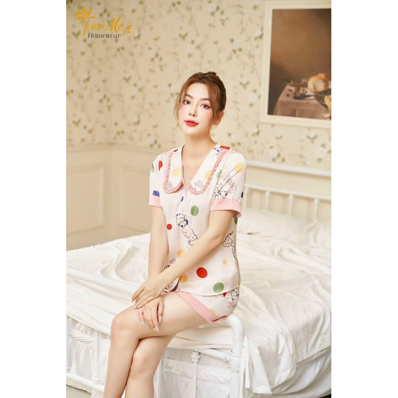 Bộ mặc nhà chất Lụa hàn châu cao cấp quần đùi cổ sen họa tiết màu hồng