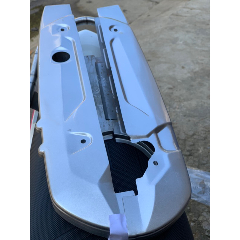 Hộp xích Future 125 lắp zin cho Future 125 và WAVE 110 /Blaed /RSX 110 gắn zin k phải thay càng