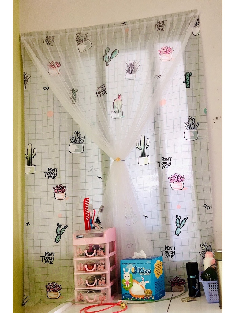 Ảnh Rèm cửa dán tường Levika hoạt tiết Caro thanh lịch 2