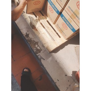 Thùng keo dán nhiệt ép ngang, ép dọc dán gỗ vernee 20 kg kyobon KR 150 Nhật Bản
