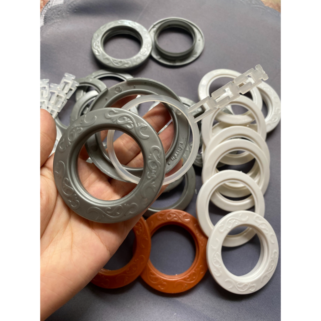 Combo 10 khoen nhựa ore may rèm cửa (có 3 màu trắng, xám đen, nâu gỗ)