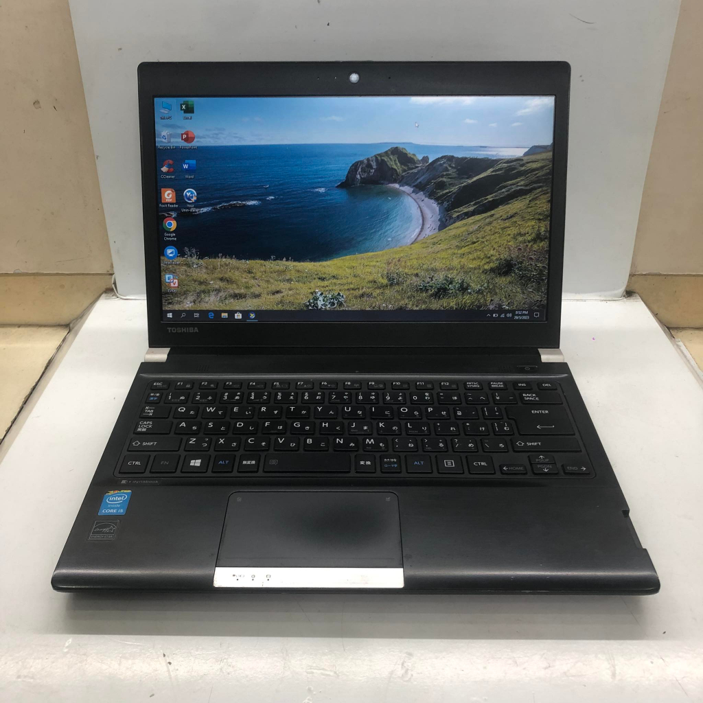 Máy Laptop Toshiba dynabook R734/M Intel Core i5 4310M, 4gb ram, 120gb ssd,  Vga Intel HD Graphic 4600 , 13.3 inch. Khoẻ