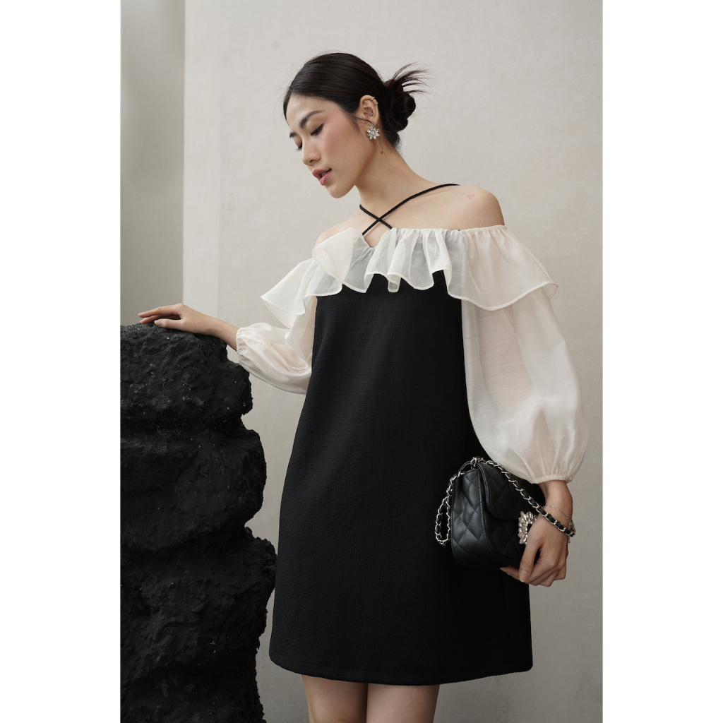 RẬP – Đầm Suông Cổ Dây Chéo Tay Voan Trễ Vai – CHIC 08 ĐEN – FS