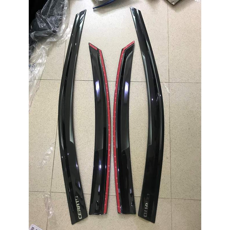 Vè che mưa xe Kia Cerato/ Forte Đời 2008 -2013, 2014 - 2018, 2019 - 2022 Nhựa Đen thái cao cấp, dày dặn, sáng bóng