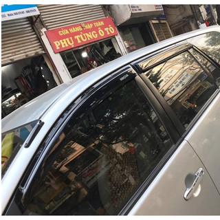Vè che mưa xe Toyota Innova 2006 - 2015 nhựa đen thái cao cấp, dày dặn, sáng bóng
